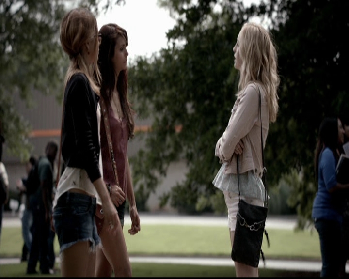 VampireDiariesWorld-dot-org_5x01IKnowWhatYouDidLastSummer0763.jpg