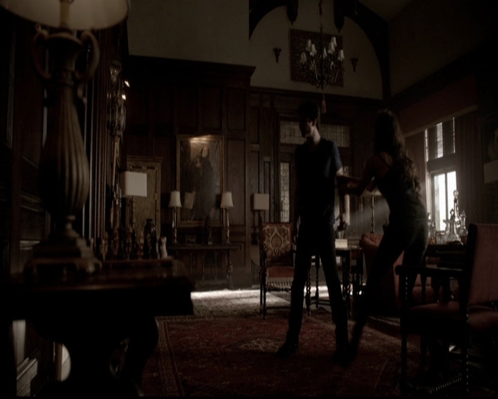 VampireDiariesWorld-dot-org_5x01IKnowWhatYouDidLastSummer0912.jpg