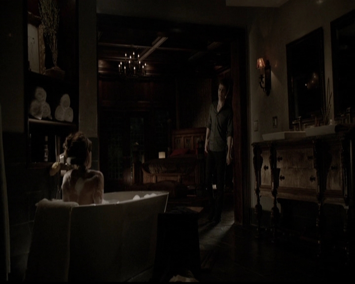 VampireDiariesWorld-dot-org_5x01IKnowWhatYouDidLastSummer1403.jpg