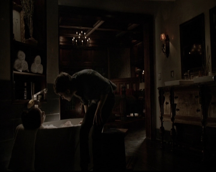 VampireDiariesWorld-dot-org_5x01IKnowWhatYouDidLastSummer1412.jpg