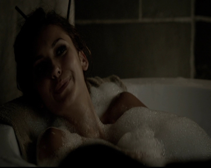 VampireDiariesWorld-dot-org_5x01IKnowWhatYouDidLastSummer1417.jpg