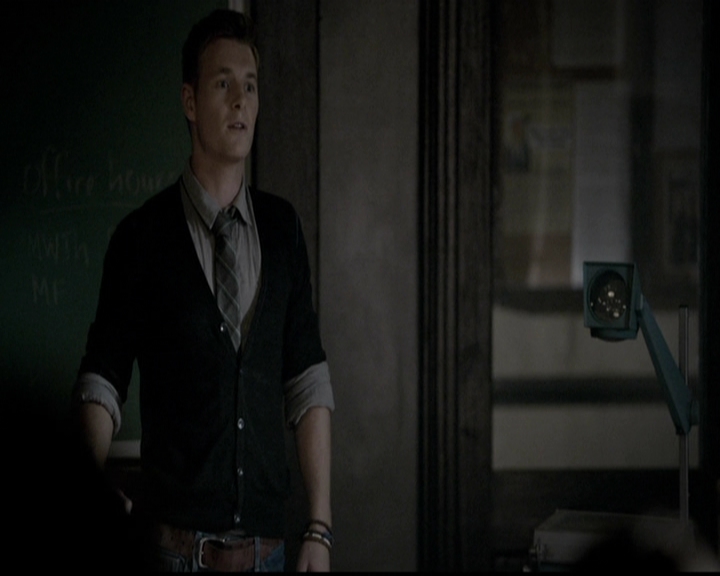 VampireDiariesWorld-dot-org_5x02TrueLies0528.jpg