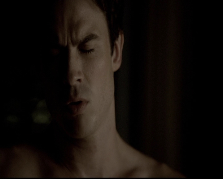 VampireDiariesWorld-dot-org_5x02TrueLies1338.jpg