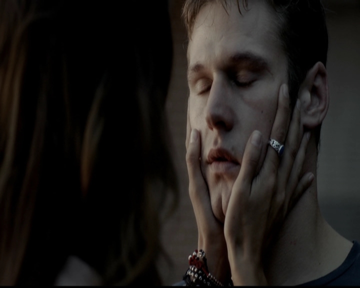 VampireDiariesWorld-dot-org_5x03OriginalSin0694.jpg