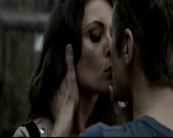 VampireDiariesWorld-dot-org_5x03OriginalSin0737.jpg