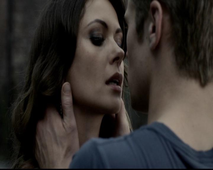 VampireDiariesWorld-dot-org_5x03OriginalSin0745.jpg