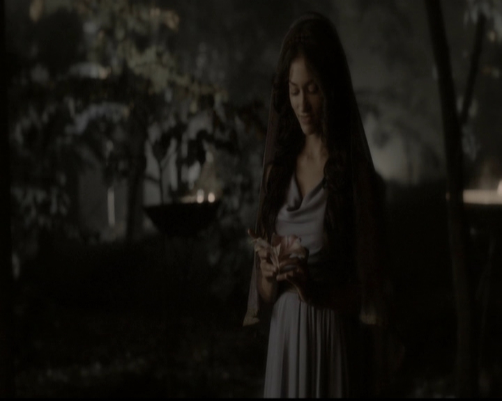 VampireDiariesWorld-dot-org_5x03OriginalSin0843.jpg