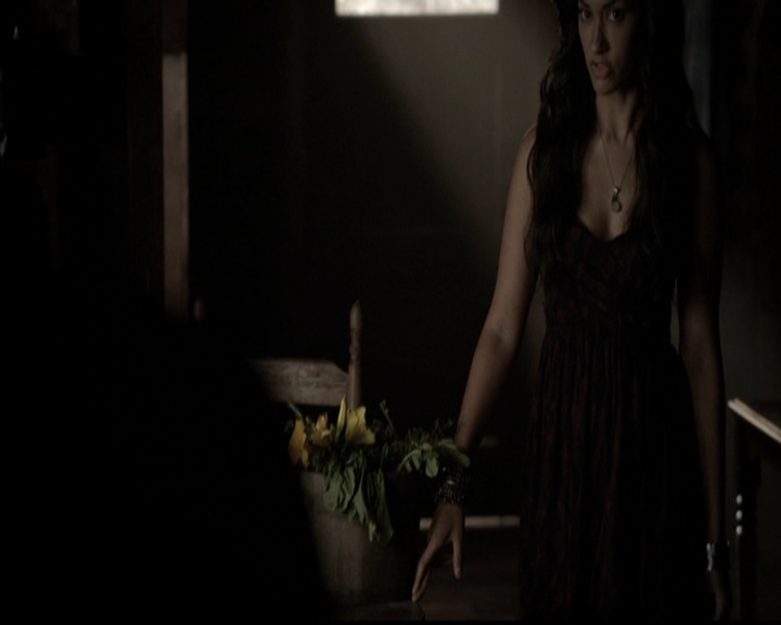 VampireDiariesWorld-dot-org_5x03OriginalSin0860.jpg