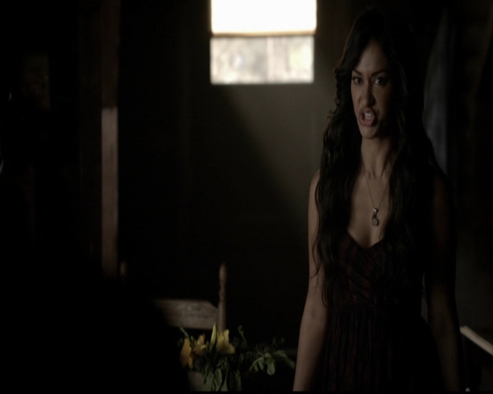 VampireDiariesWorld-dot-org_5x03OriginalSin0863.jpg