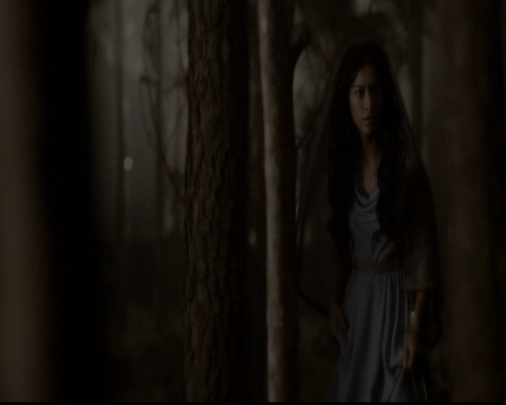 VampireDiariesWorld-dot-org_5x03OriginalSin0891.jpg