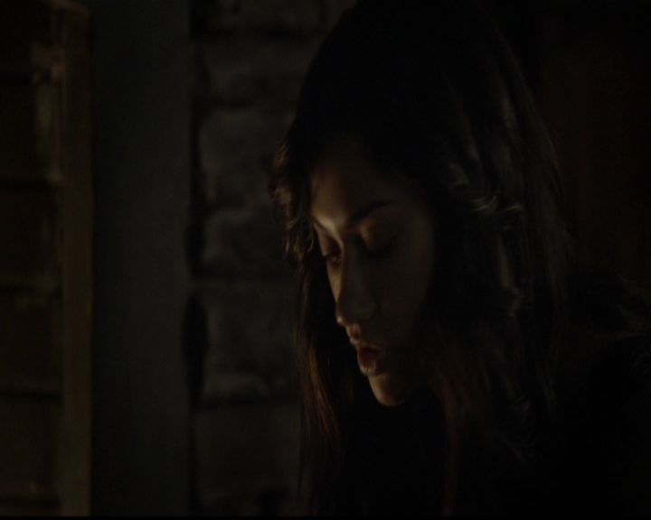 VampireDiariesWorld-dot-org_5x03OriginalSin0950.jpg