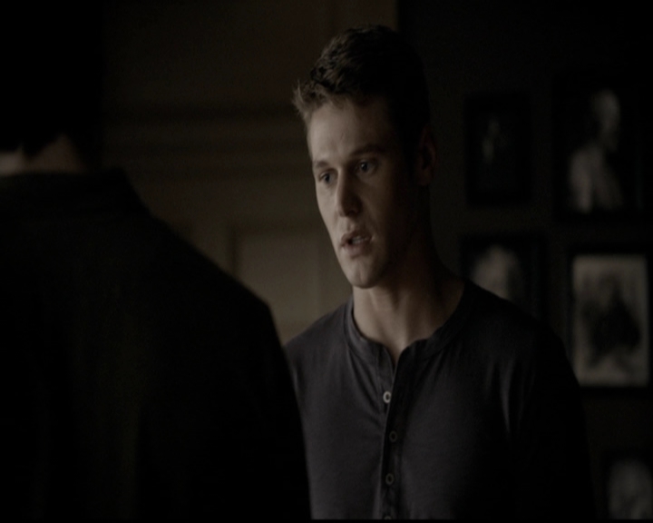 VampireDiariesWorld-dot-org_5x04ForWhomtheBellTolls0404.jpg