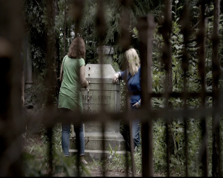 VampireDiariesWorld-dot-org_5x04ForWhomtheBellTolls0685.jpg