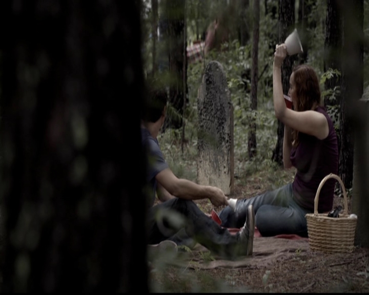 VampireDiariesWorld-dot-org_5x04ForWhomtheBellTolls0903.jpg