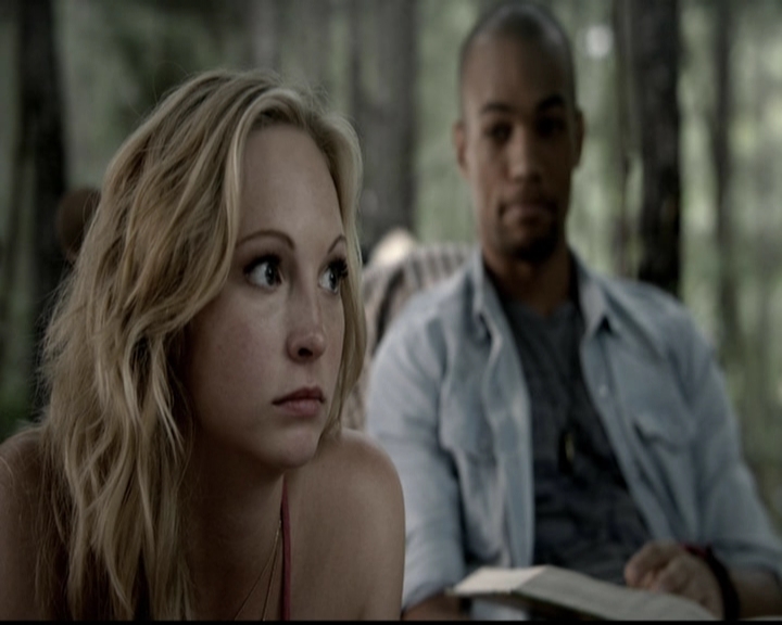 VampireDiariesWorld-dot-org_5x04ForWhomtheBellTolls0910.jpg