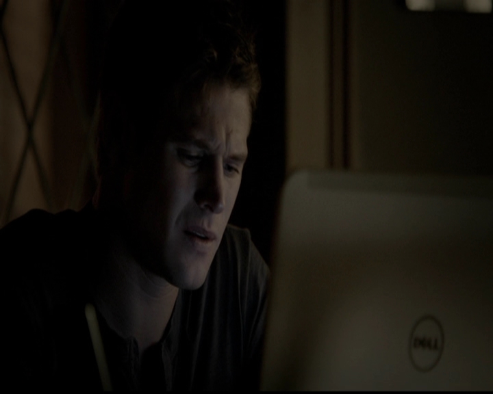 VampireDiariesWorld-dot-org_5x04ForWhomtheBellTolls1308.jpg