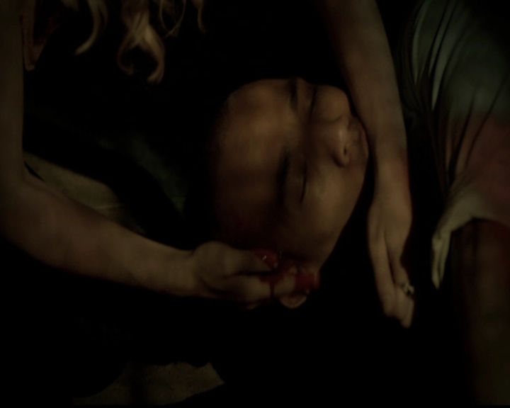 VampireDiariesWorld-dot-org_5x04ForWhomtheBellTolls1605.jpg