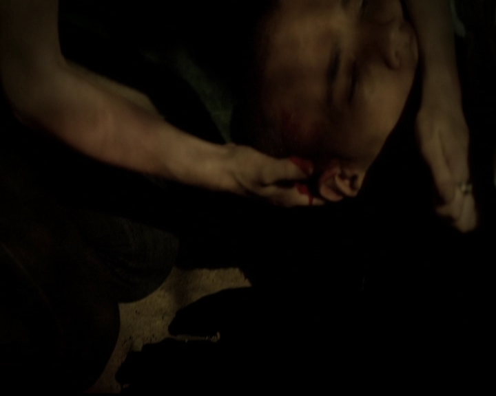 VampireDiariesWorld-dot-org_5x04ForWhomtheBellTolls1609.jpg