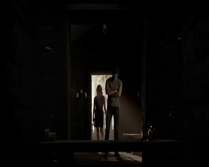 VampireDiariesWorld-dot-org_5x04ForWhomtheBellTolls1708.jpg