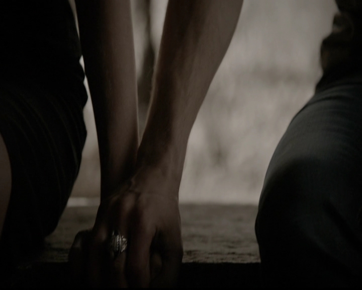 VampireDiariesWorld-dot-org_5x04ForWhomtheBellTolls1839.jpg