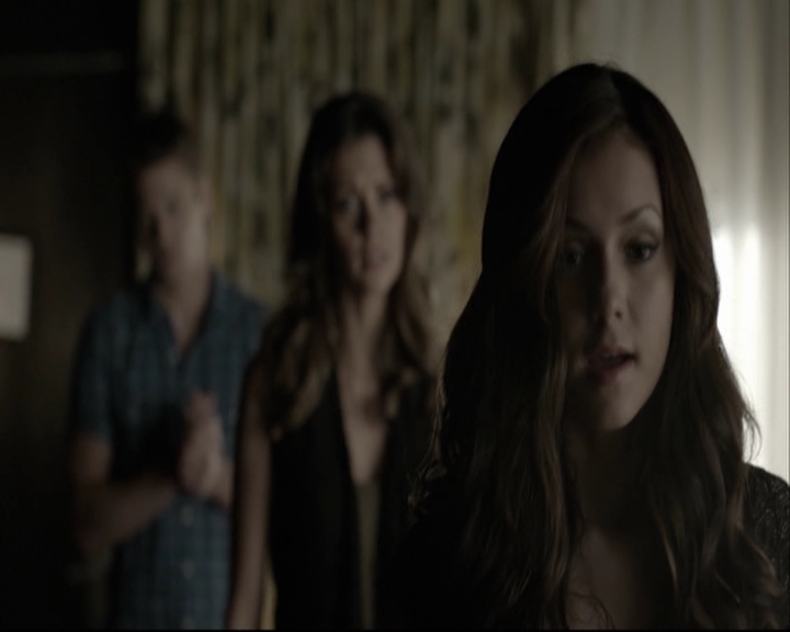 VampireDiariesWorld-dot-org_5x05MontersBall-deletedscenes2497.jpg