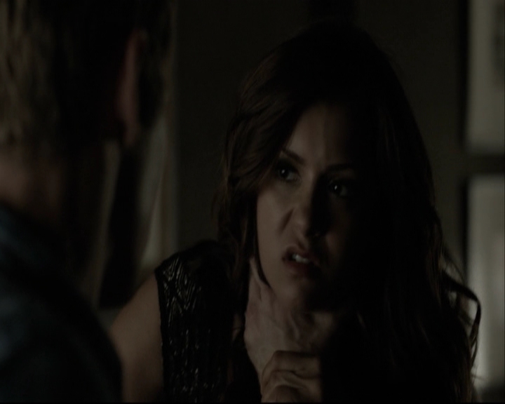 VampireDiariesWorld-dot-org_5x05MontersBall-deletedscenes2515.jpg