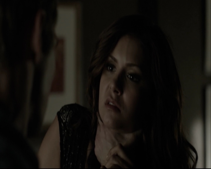 VampireDiariesWorld-dot-org_5x05MontersBall-deletedscenes2516.jpg