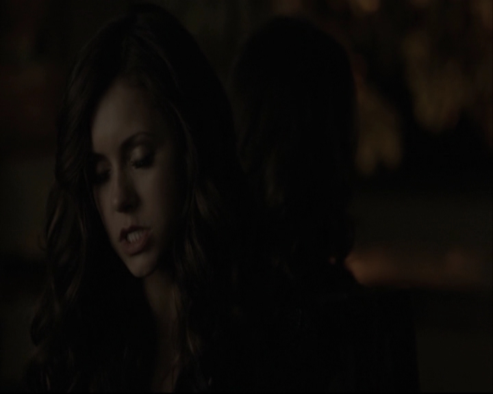 VampireDiariesWorld-dot-org_5x05MontersBall-deletedscenes2537.jpg