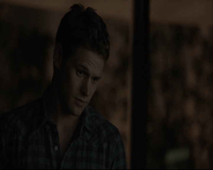 VampireDiariesWorld-dot-org_5x05MontersBall-deletedscenes2556.jpg