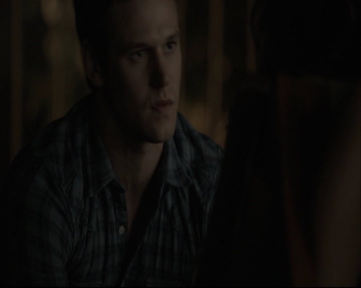 VampireDiariesWorld-dot-org_5x05MontersBall-deletedscenes2566.jpg