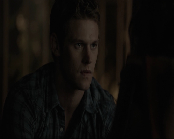 VampireDiariesWorld-dot-org_5x05MontersBall-deletedscenes2567.jpg