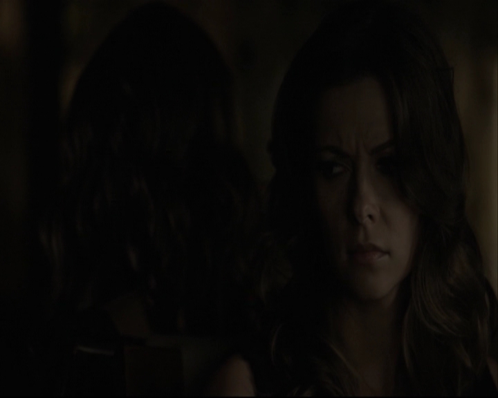 VampireDiariesWorld-dot-org_5x05MontersBall-deletedscenes2571.jpg