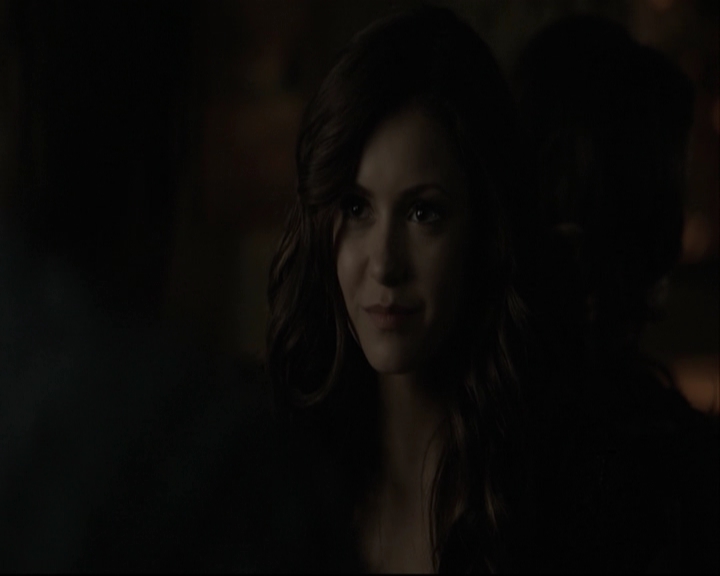 VampireDiariesWorld-dot-org_5x05MontersBall-deletedscenes2577.jpg