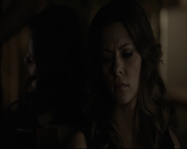 VampireDiariesWorld-dot-org_5x05MontersBall-deletedscenes2582.jpg