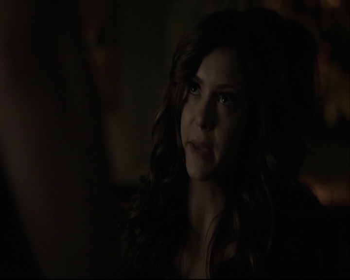 VampireDiariesWorld-dot-org_5x05MontersBall-deletedscenes2592.jpg