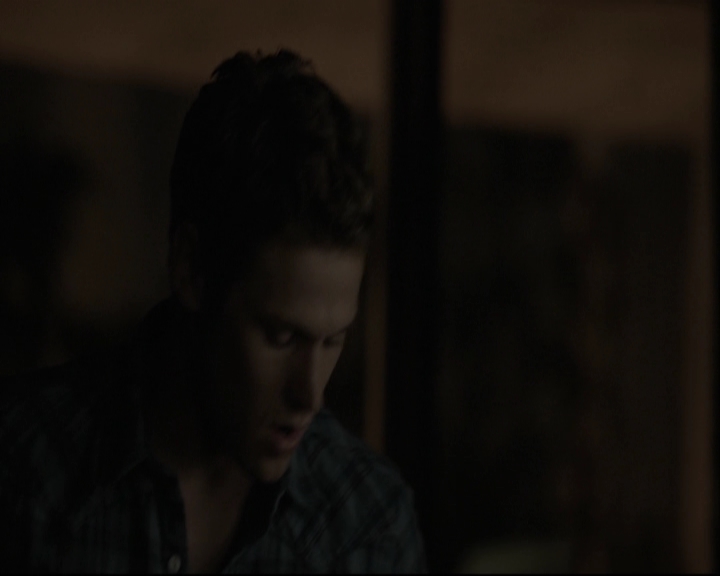 VampireDiariesWorld-dot-org_5x05MontersBall-deletedscenes2593.jpg