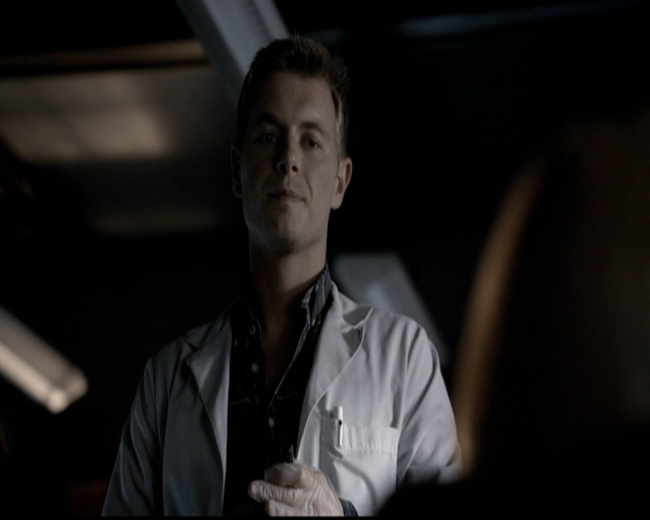 VampireDiariesWorld-dot-org_5x05MontersBall0104.jpg