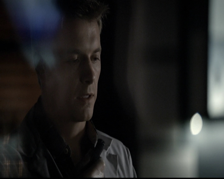 VampireDiariesWorld-dot-org_5x05MontersBall0107.jpg