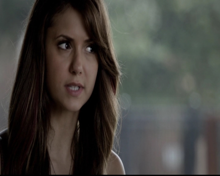 VampireDiariesWorld-dot-org_5x05MontersBall0360.jpg