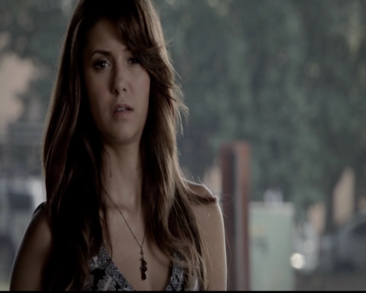 VampireDiariesWorld-dot-org_5x05MontersBall0386.jpg