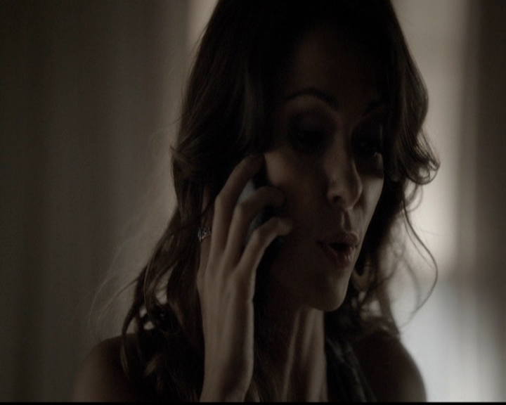 VampireDiariesWorld-dot-org_5x05MontersBall0394.jpg