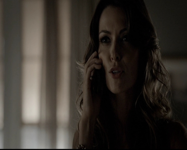 VampireDiariesWorld-dot-org_5x05MontersBall0406.jpg