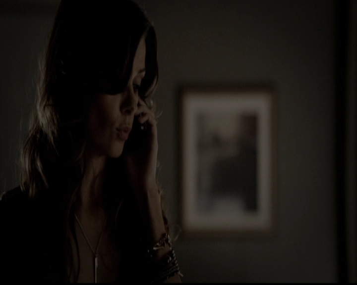 VampireDiariesWorld-dot-org_5x05MontersBall0412.jpg