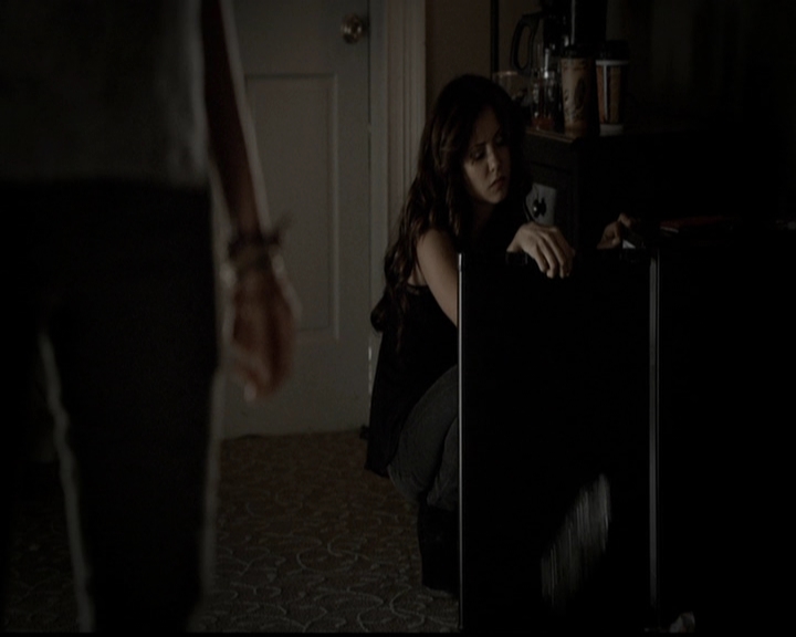 VampireDiariesWorld-dot-org_5x05MontersBall0419.jpg