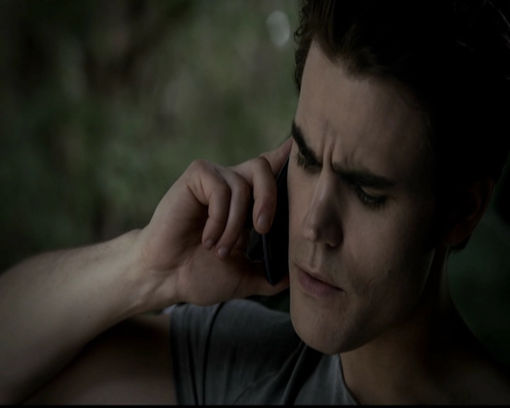 VampireDiariesWorld-dot-org_5x05MontersBall0421.jpg