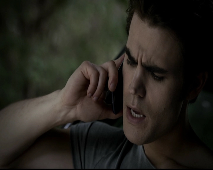 VampireDiariesWorld-dot-org_5x05MontersBall0422.jpg