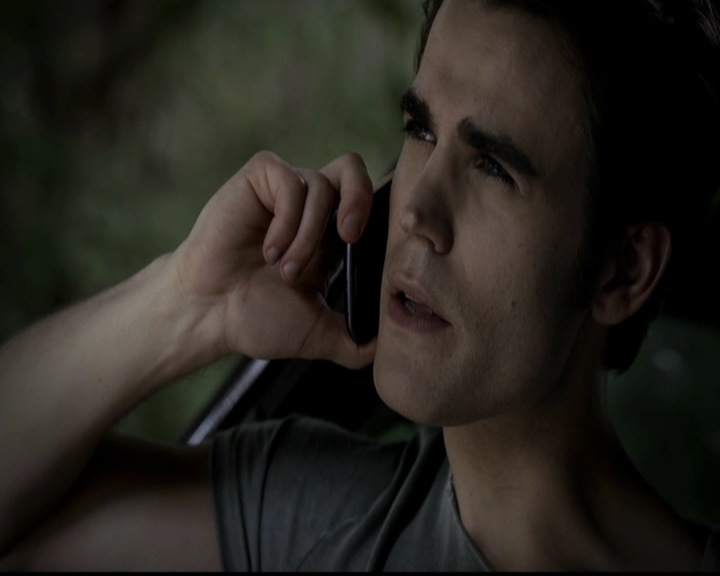 VampireDiariesWorld-dot-org_5x05MontersBall0425.jpg