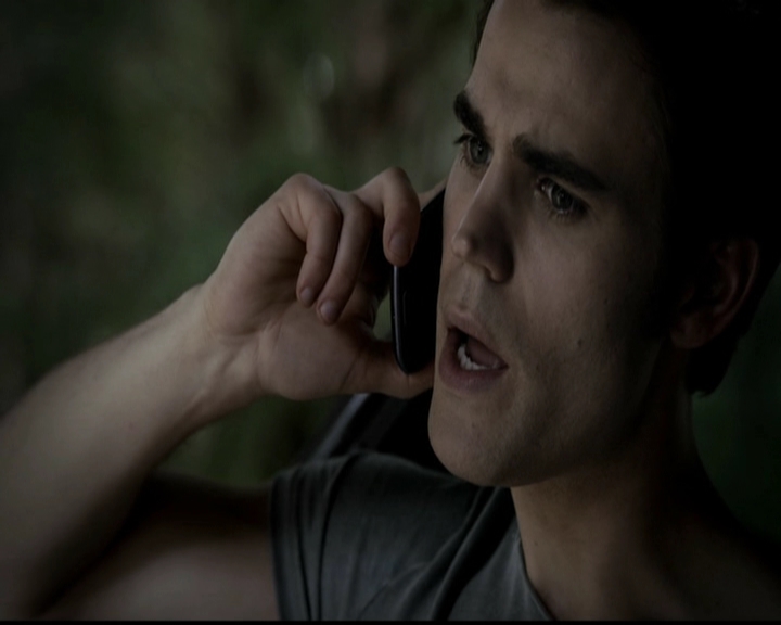 VampireDiariesWorld-dot-org_5x05MontersBall0430.jpg