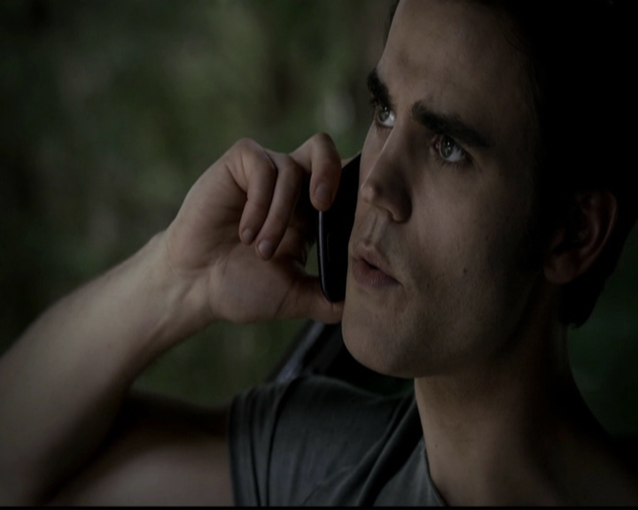 VampireDiariesWorld-dot-org_5x05MontersBall0432.jpg