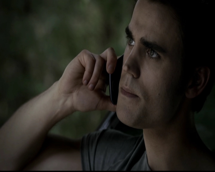 VampireDiariesWorld-dot-org_5x05MontersBall0433.jpg